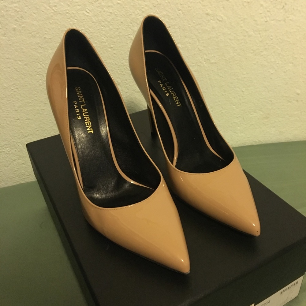 Saint Laurent Classic Pumps